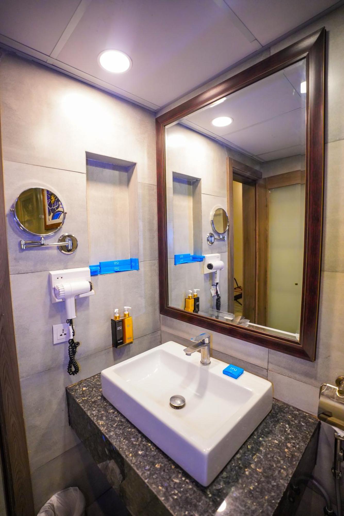 Ifq Hotel & Resort Islamabad Luaran gambar