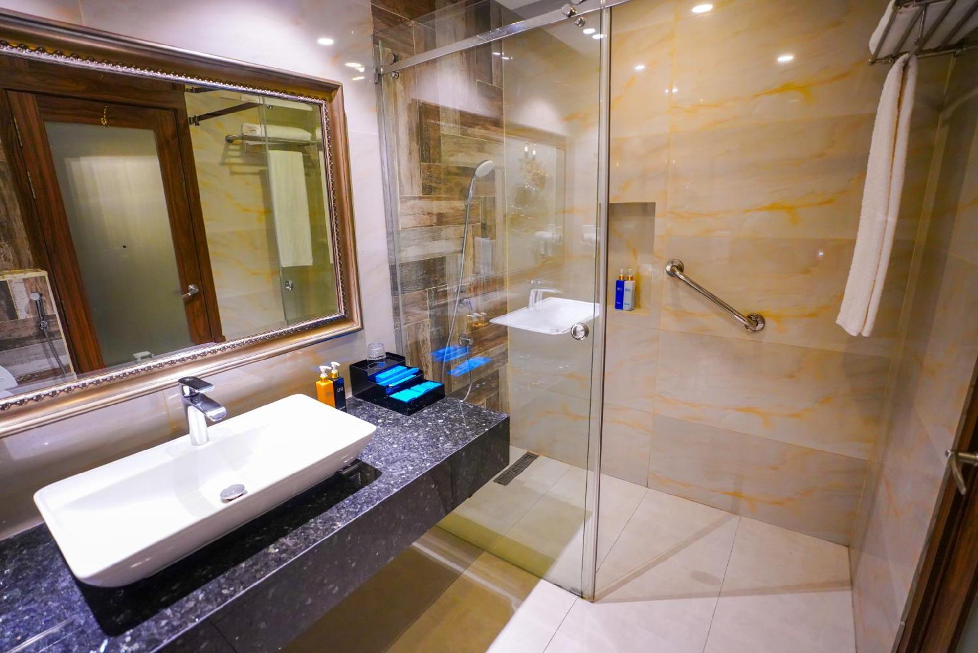 Ifq Hotel & Resort Islamabad Luaran gambar